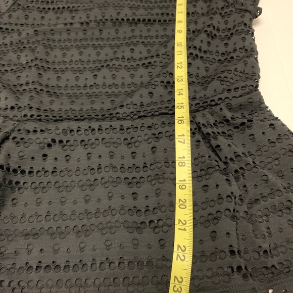 Apt 9 Women's Eyelet Detail Short Sleeve Peplum Flounce Stretch Blouse Black PL - Picture 8 of 8
